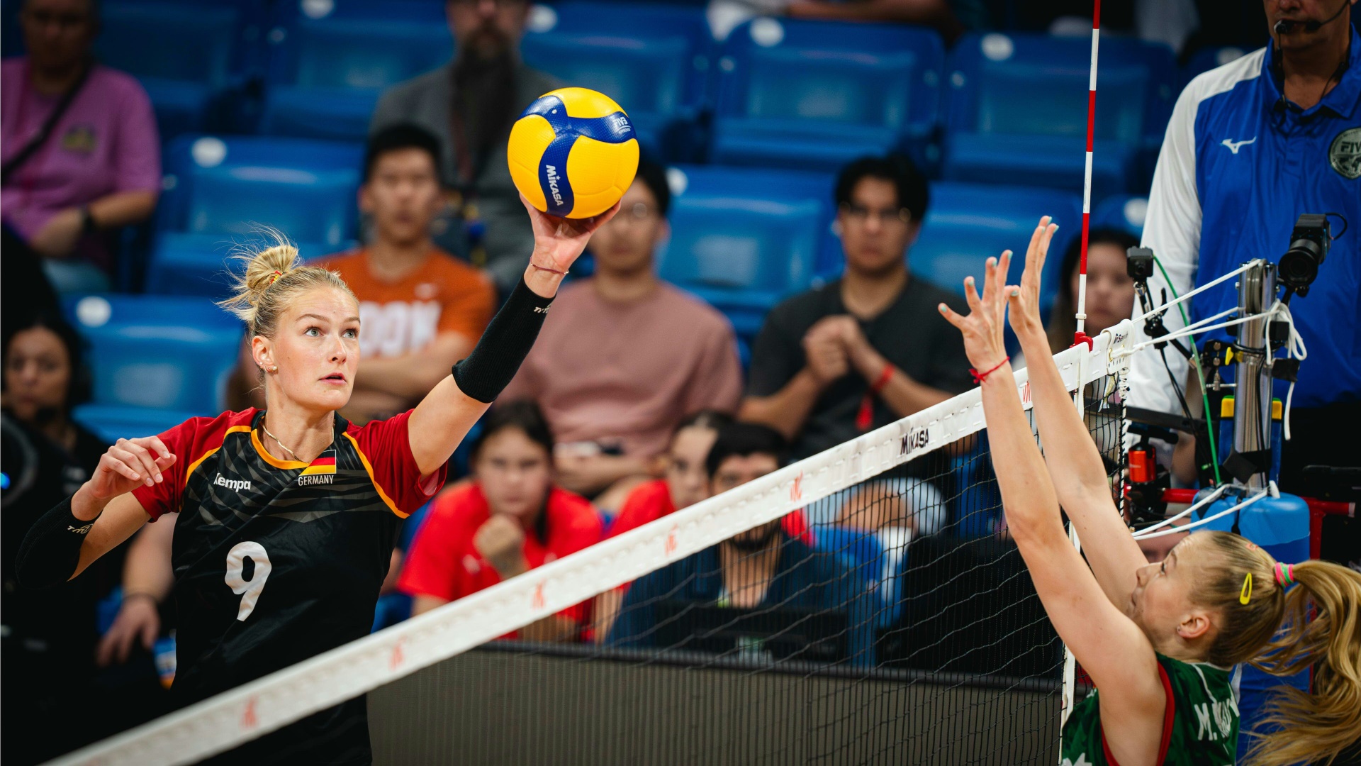 Sieg mit Deutschland: Lina Alsmeier  (Foto: volleyballworld/volleyballworld)