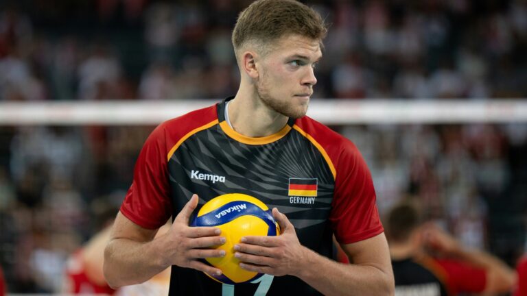 Deutsche Volleyballer schlagen den Olympiasieger
