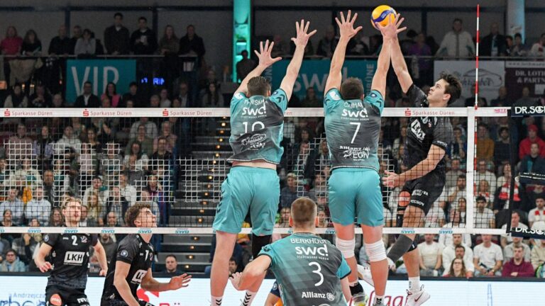 Treffen im Pokal aufeinander: Düren und Lüneburg <br> <small>(Foto: IMAGO/foto2press/SID/Manfred Heyne)</small>